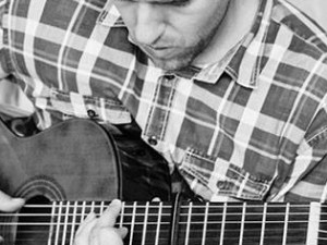 Alexander Kyd Live Acoustic Guitar