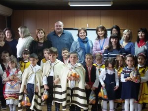 Малки коледари в район „Искър“ на Столична община