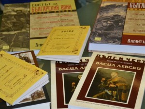 СТОЛИЧНА ОБЩИНА ДАРИ 2 500 КНИГИ НА БИБЛИОТЕКИ, УЧИЛИЩА И СОЦИАЛНИ ЗАВЕДЕНИЯ